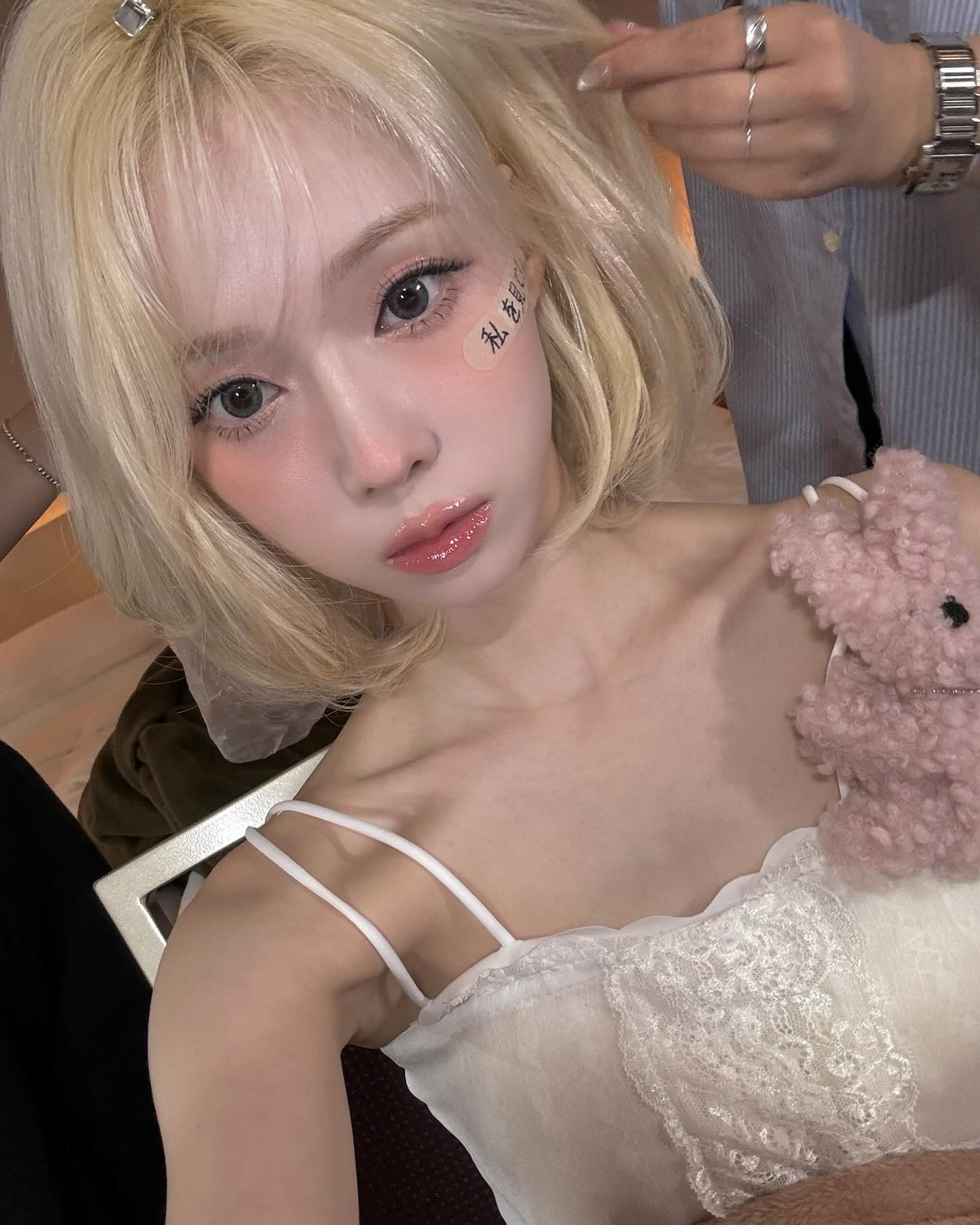 할 때마다 레전드인 윈터 단발💖 이미지1