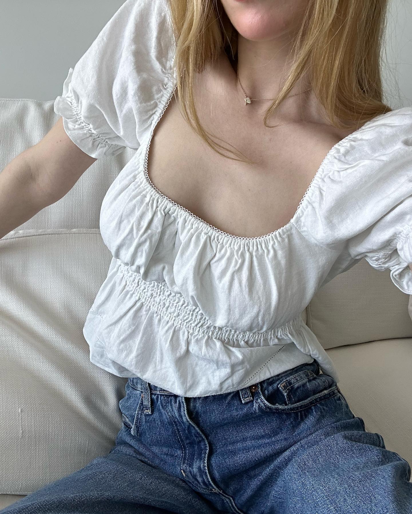 올여름은 퍼프 포인트 블라우스💘 이미지