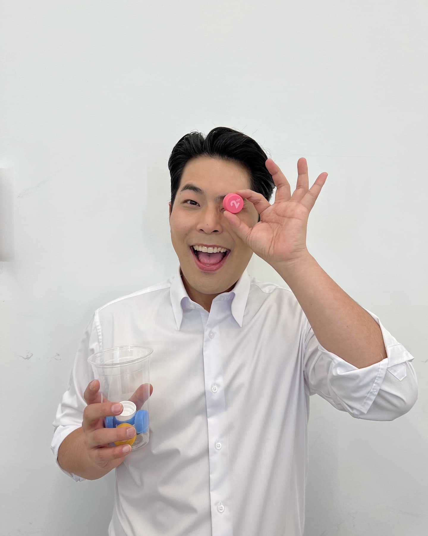 김해준 올해 장가간다💍

개그맨 김해준이 개그우먼 김승혜와 오는 12월에 결혼한다는 소식이 알려져습니다. 두 사람은 37상 동갑내기로 지난해 겨울부터 결혼을 전제로 만남을 이어왔는데요. 약 8개월 넘게 연인 관계로 지내오다가 최근 결혼 준비에 돌입했다고 합니다. 이에 이은지는 방금 전 KBS 쿨FM '이은지의 가요광장'에서 김해준과 김승혜의 결혼을 축하했으며, 김해준의 소속사 메타코미디 측은 “현재 확인 중”이라고 밝혔습니다. 이미지