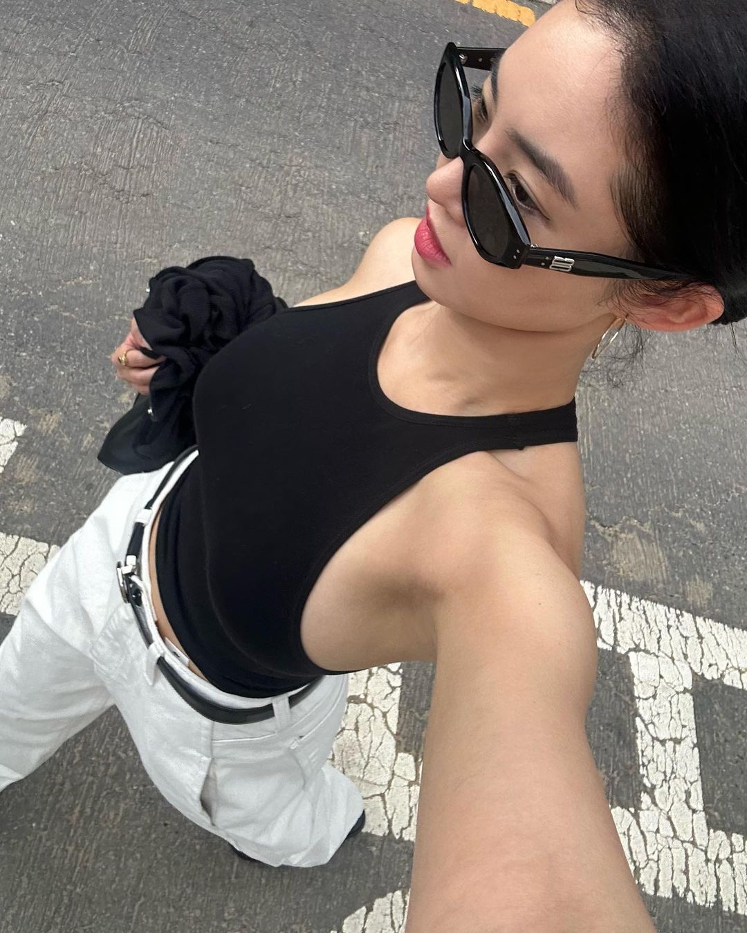 미니멀해🤍🖤흰바지+검정벨트 이미지