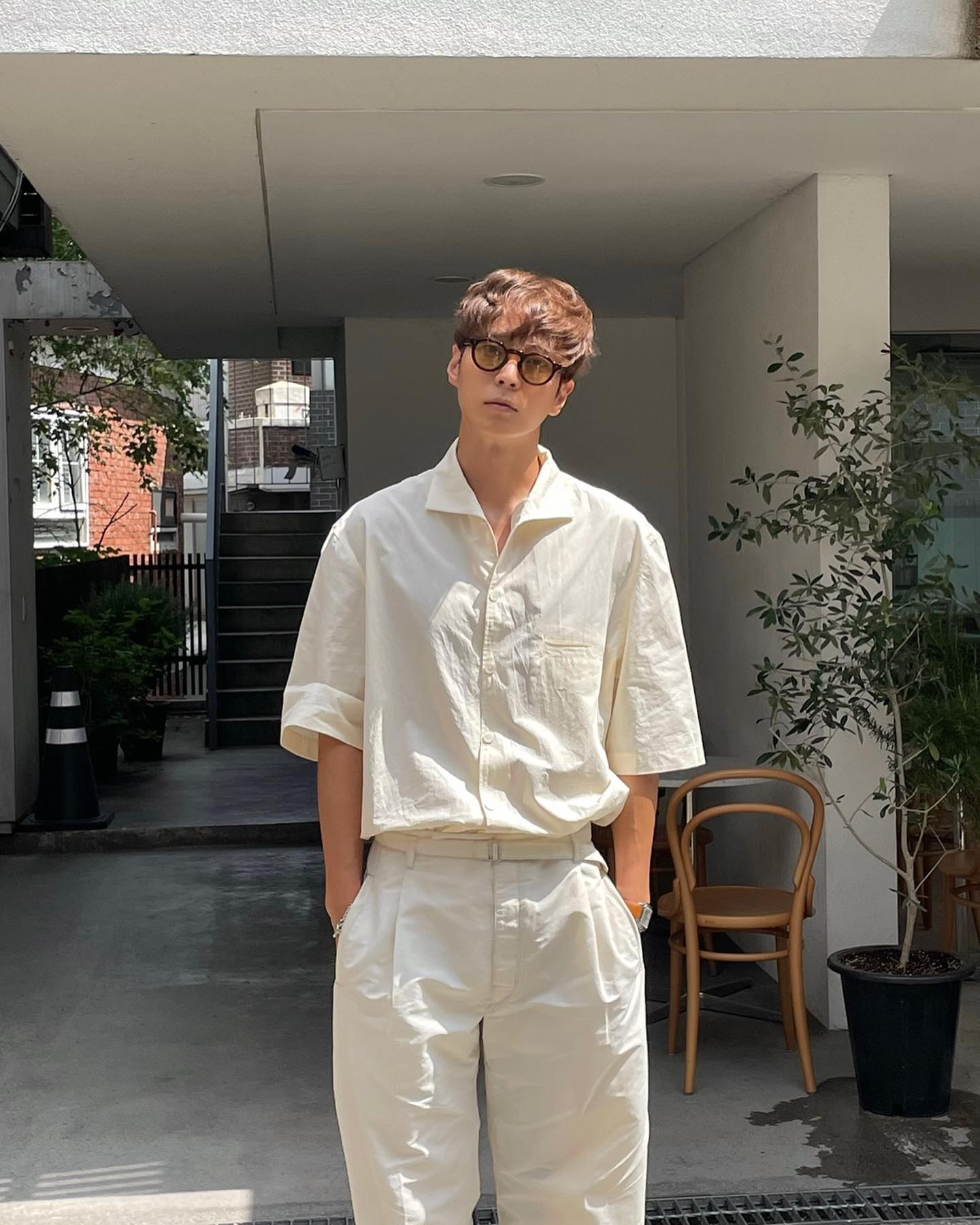 기본 반팔은 지겨울 때 반팔셔츠로 refresh😚 이미지9