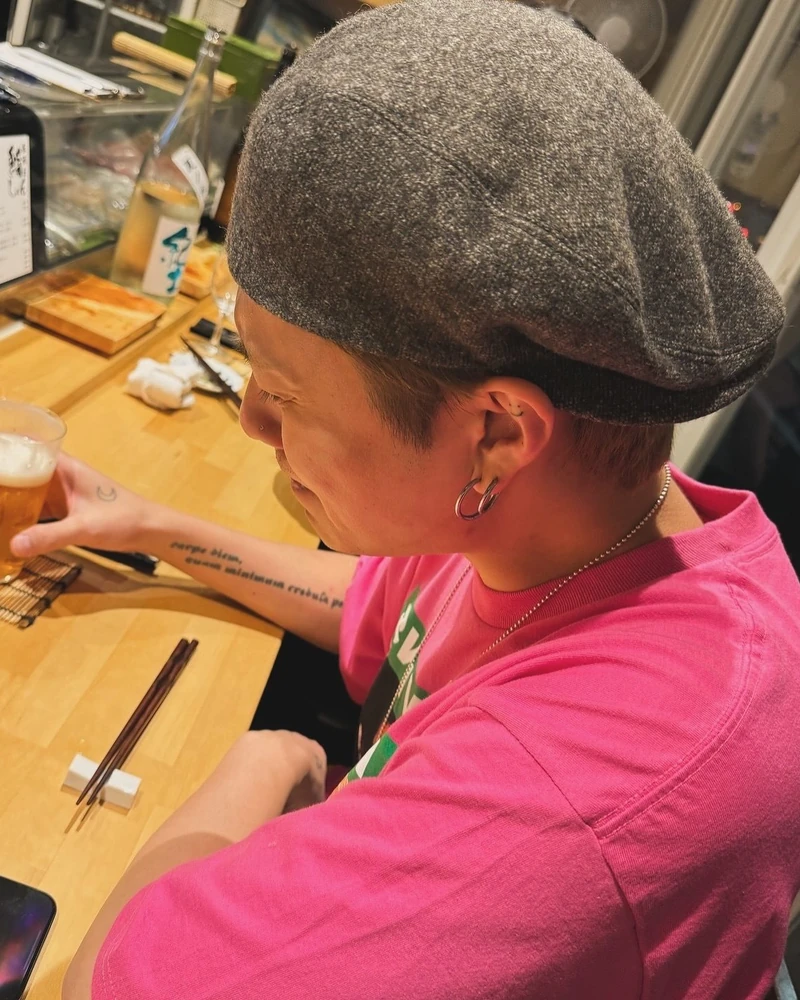 현아 오는 10월에 결혼하나?👰🏻♀️💍
지난 1월부터 공개 열애 중인 현아와 용준형의 결혼설이 불거졌습니다. 오늘(8일) YTN은 두 사람이 오는 10월 11일 서울의 모처에서 결혼식을 올린다고 단독 보도했는데요. 이에 대해 용준형 소속사 블랙메이드 측은 “처음 듣는 이야기”라며 “확인 후 입장을 내겠다”고 밝혔습니다. 이미지2