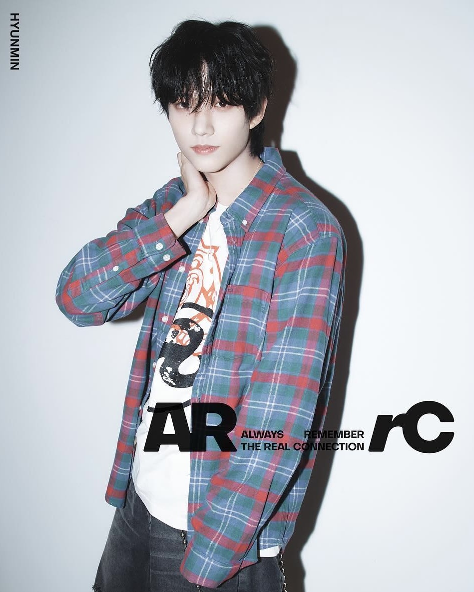 미스틱 신인 남돌 프로필 공개🙌🏻

종합 엔터테인먼트 미스틱스토리의 신인 보이그룹 ‘아크(ARrC)’가 오늘(8일) 공식 SNS 오픈과 함께 로고 모션과 프로필을 공개했습니다. 현재 미스틱스토리에는 윤종신, 김이나, 김영철, 데이브레이크, 손태진, 루시, 빌리 등이 소속돼있는 가운데 보이그룹 론칭은 이번이 처음인데요. 한국을 포함한 다국적 멤버로 구성됐으며 이 중 지우는 과거 마크툽, 구윤회의 ‘Marry Me’를 커버한 영상으로 820만 뷰를 기록, 현민은 Mnet ‘보이즈 플래닛’에서 눈도장을 찍은 멤버로 오는 8월 가요계에 공식 데뷔할 예정입니다. 이미지