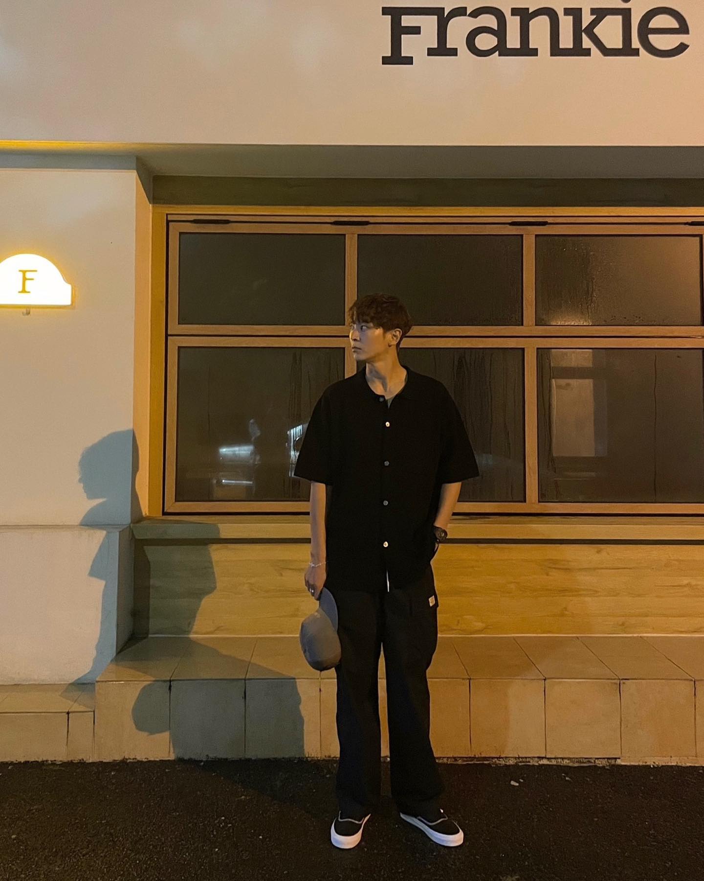 기본 반팔은 지겨울 때 반팔셔츠로 refresh😚 이미지6