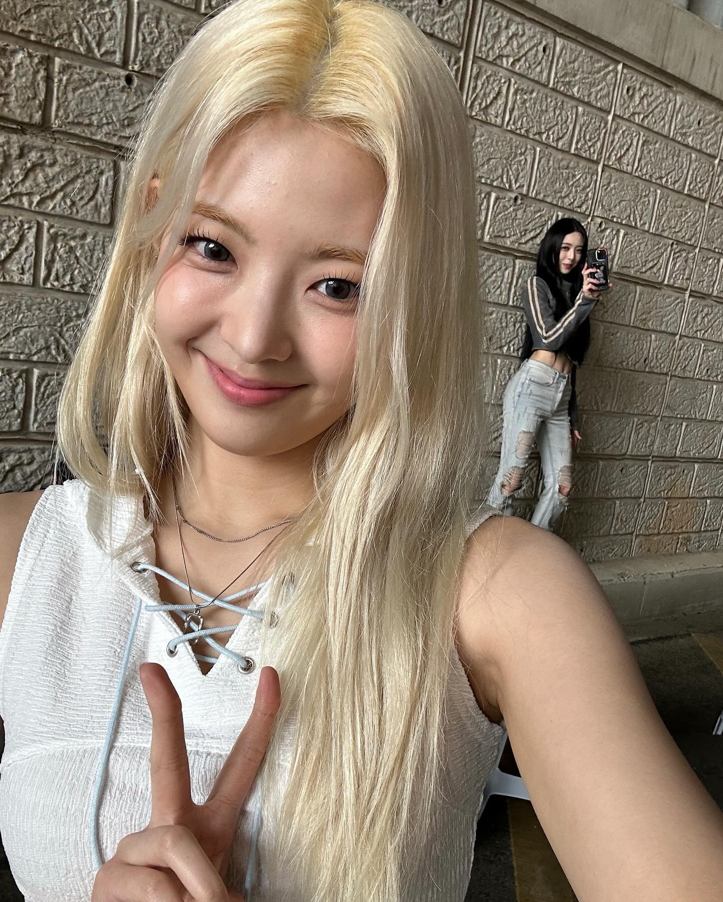연관 토픽 이미지