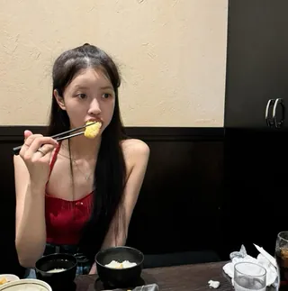 강렬한 포인트❤️레드 민소매 이미지