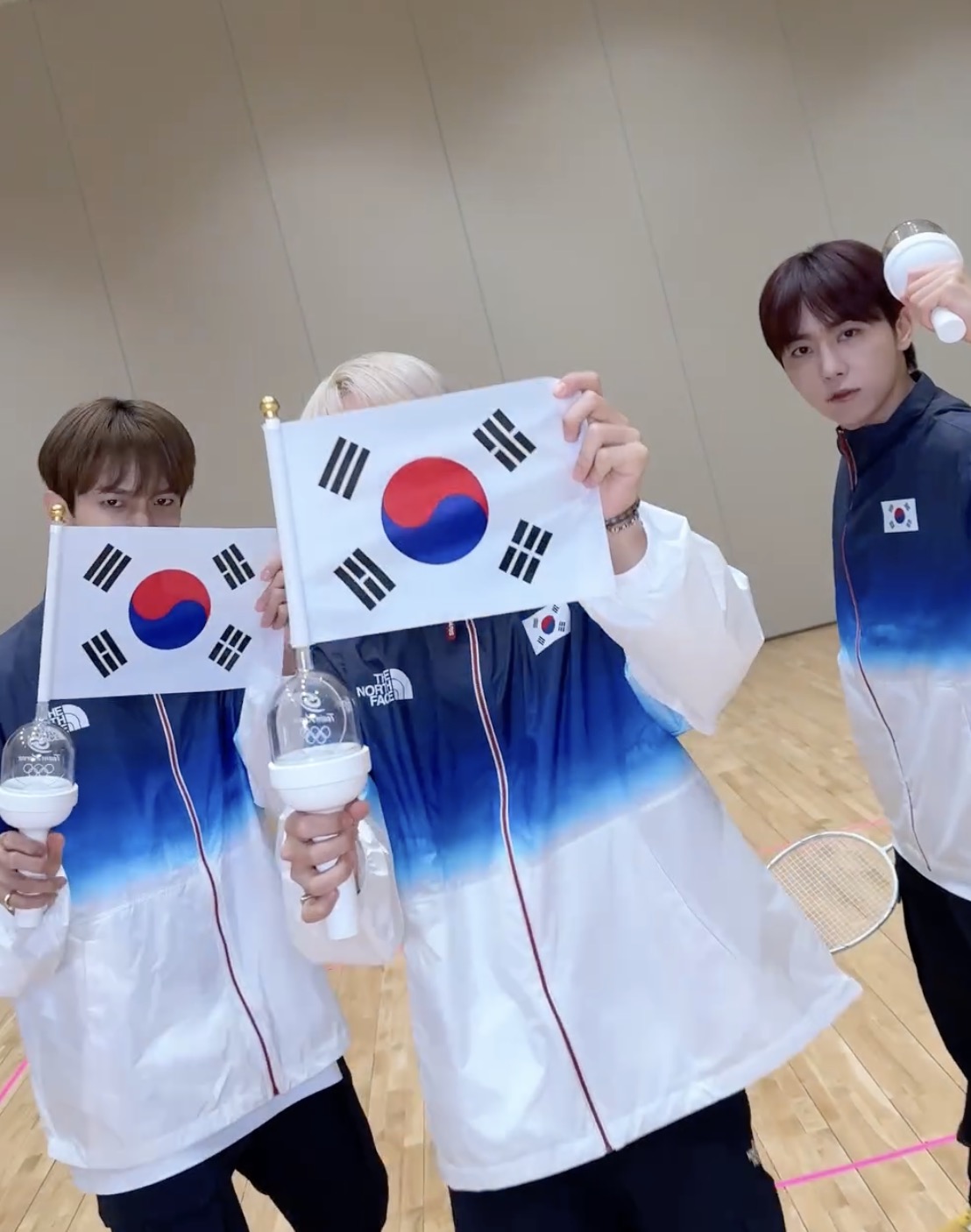 부석순과 함께 팀코리아 파이팅💪 이미지