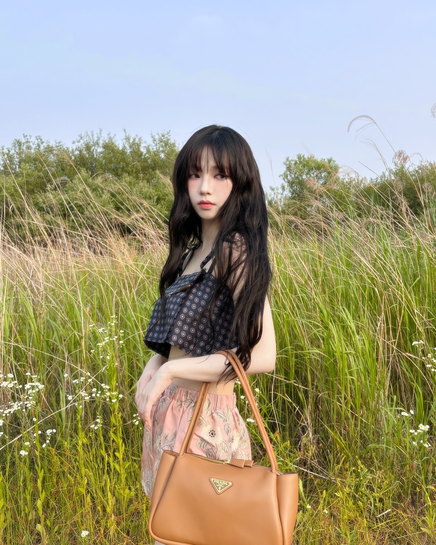 러블리한 포인트템🌸꽃무늬 팬츠 이미지