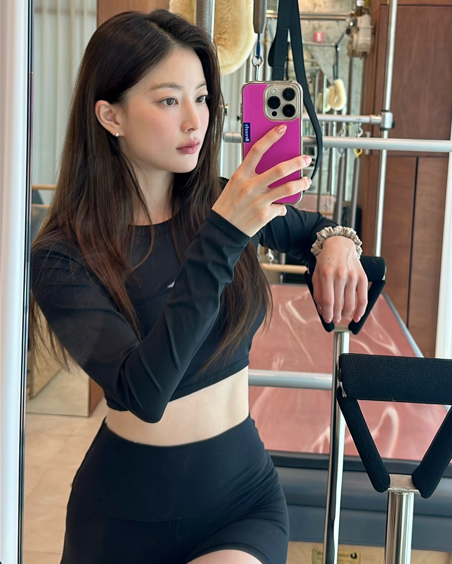 편하지만 힙한🖤바이커쇼츠 룩 이미지
