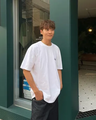 티셔츠는 오버핏으로 빼입기🛞 이미지