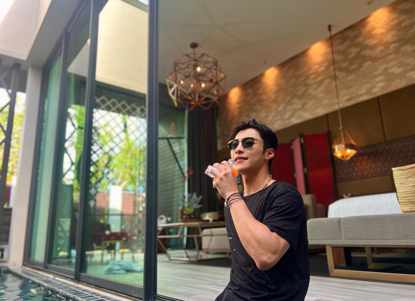 존잘러들의 선글라스 활용법😎☀️ 이미지