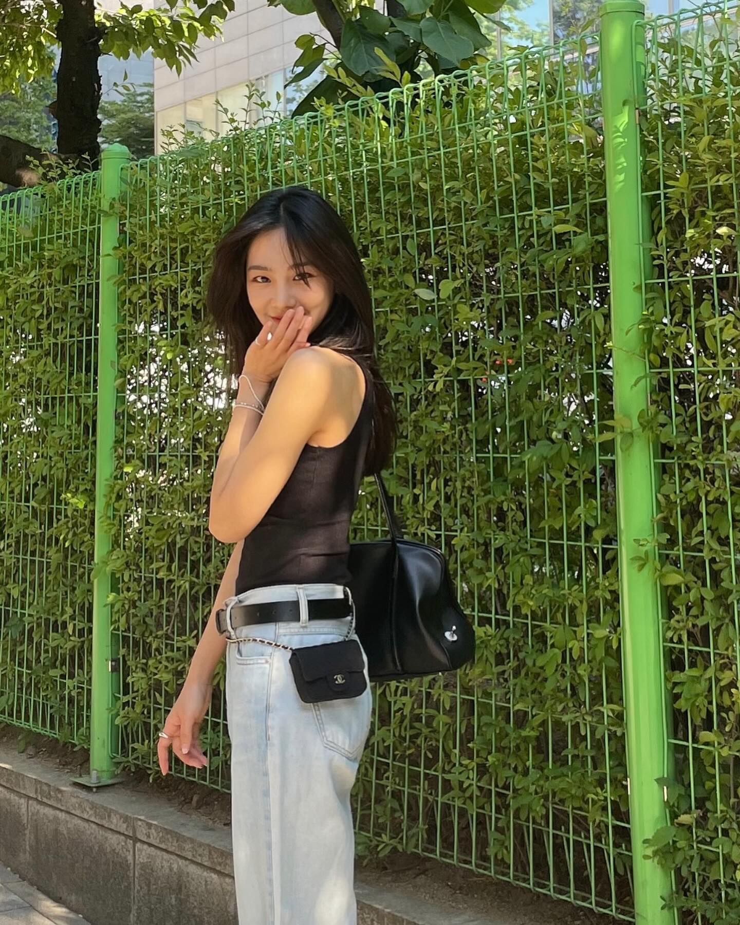 셀럽 여름 필수템☑️블랙 민소매 이미지