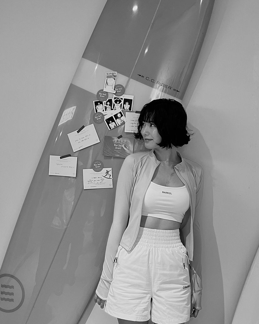 나나가 말아주는🐰💇🏻‍♀️하니 단발

나나의 새로운 변신, 사랑스러운 뉴진스 하니 똑단발❤️ 역시 세계 2위 미모답게 단발까지 완벽 소화했습니다. 또한 민소매와 예쁜 팔뚝으로 운동자극까지 해주니 참고하세요🔥 이미지5