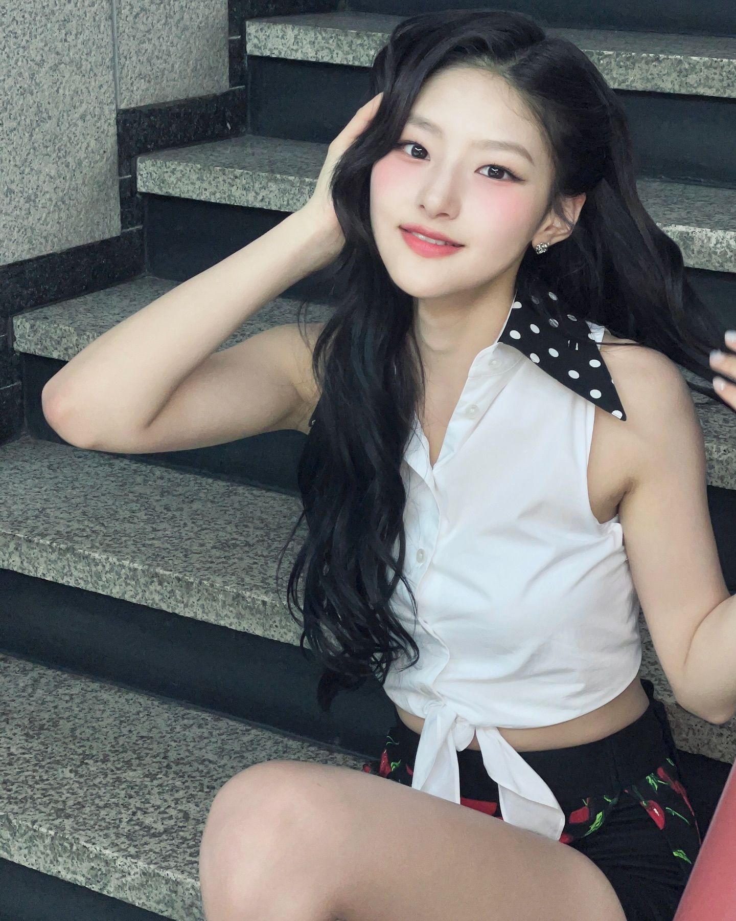 여름엔 셔츠도 민소매로🪄🤍 이미지