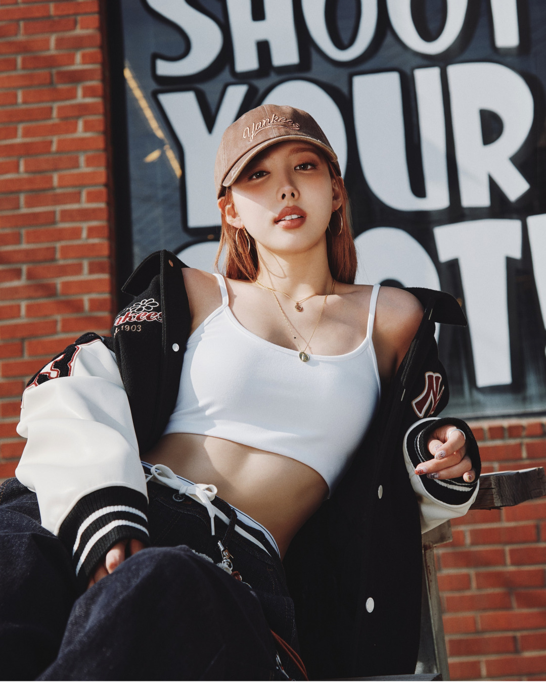 Y2K룩+빈티지볼캡🧢필승조합
나연이 착용해 핫한 MLB 신상템🔥여름 트렌디룩 @참고 #광고 이미지