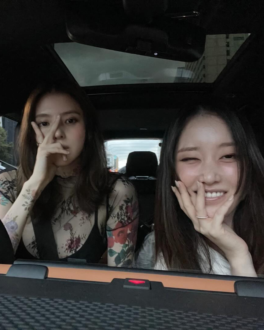 퇴폐미 가득🖤한소희X전종서
이 조합이 한 작품서 만난다니..🤦🏻‍♀️❤️‍🔥 이미지