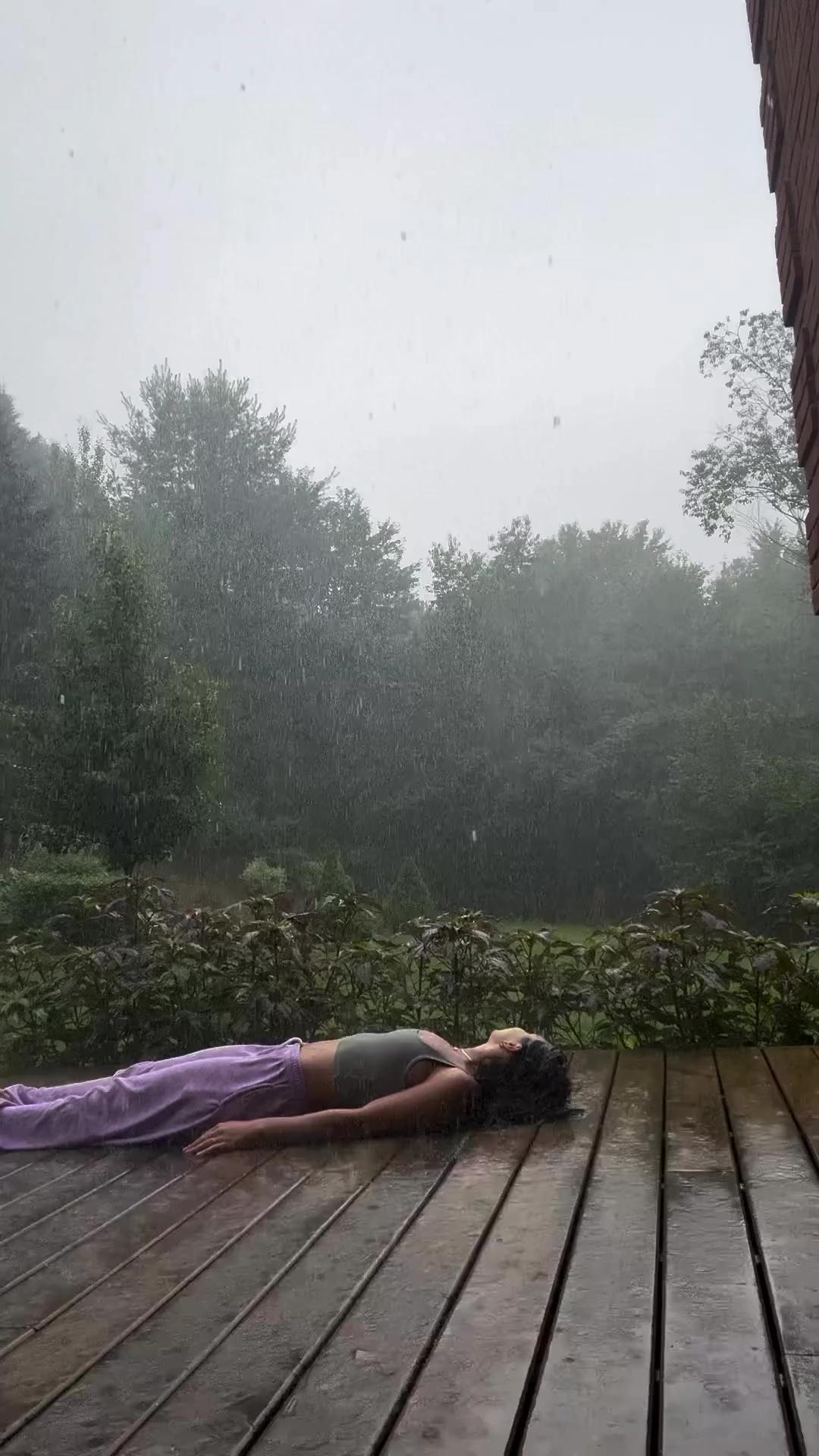 산성비 아니면☔️💦비오는날 테라피 이미지