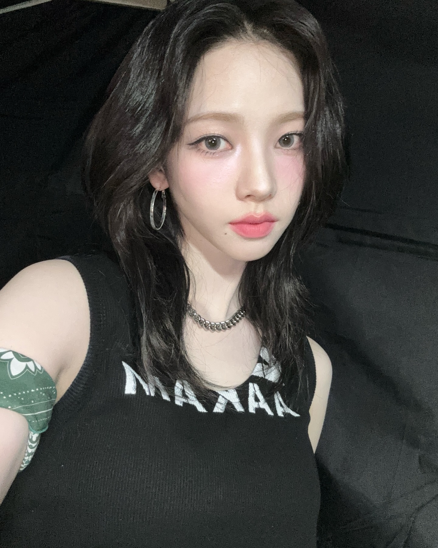 블랙 나시엔 목걸이 포인트룩🖤📿 이미지6