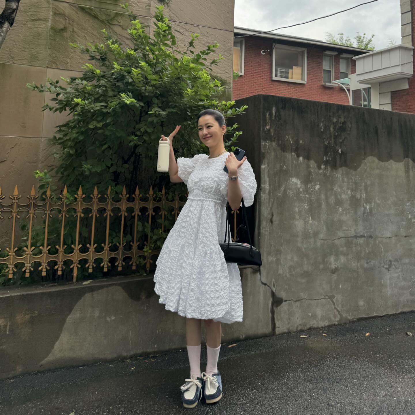 러블리 포인트🎀걸코어룩
리본 or 스크런치 포인트로 걸코어룩 따라해보자🙌 이미지2