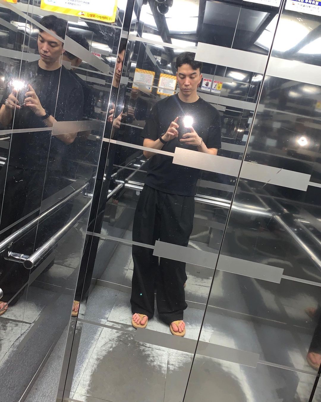 더워도 올블랙은 꾸준히☠️💦 이미지8