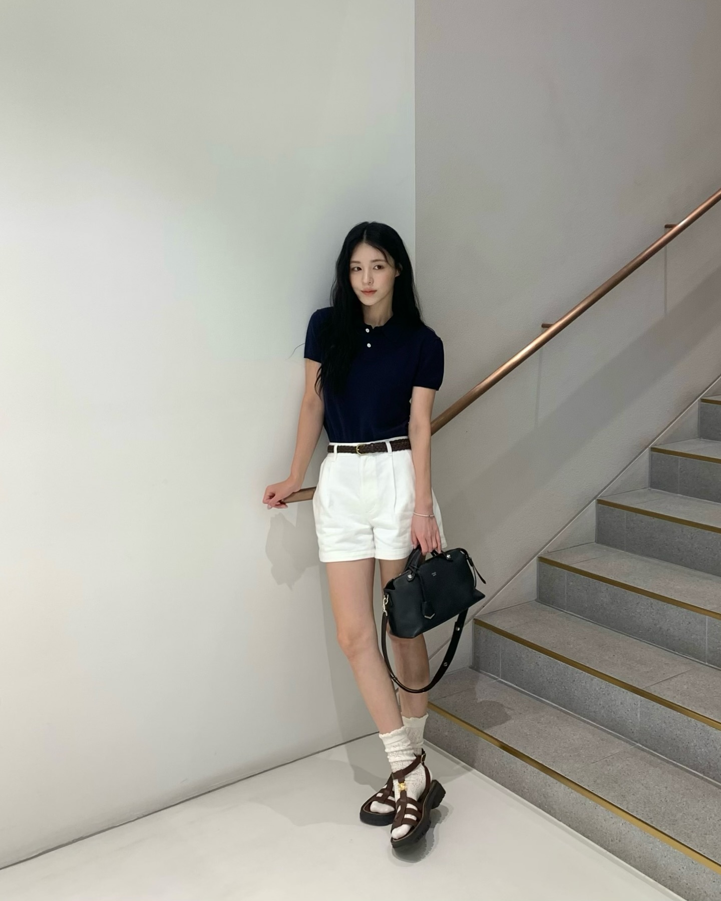심플 출근룩 필수템🤍숏슬랙스 이미지