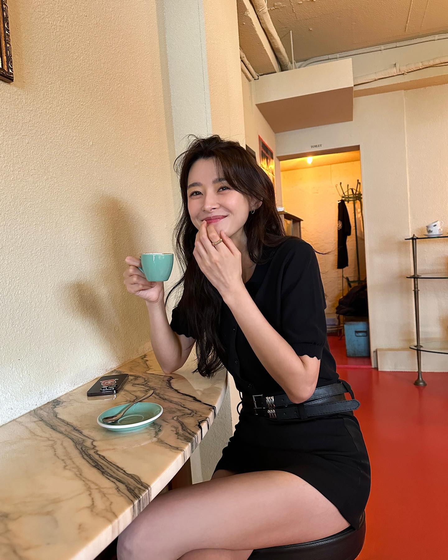 언니들 럭셔리 까르띠에 반지💍✨
클래쉬 드 까르띠에💎 스터드 쉐입이 시크하고 고급져👍🏻 이미지3