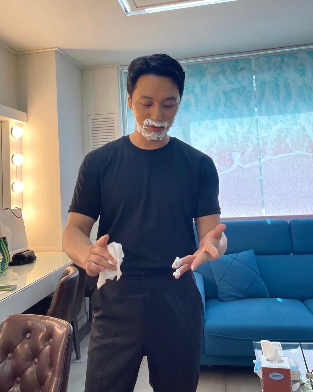 더워도 올블랙은 꾸준히☠️💦 이미지