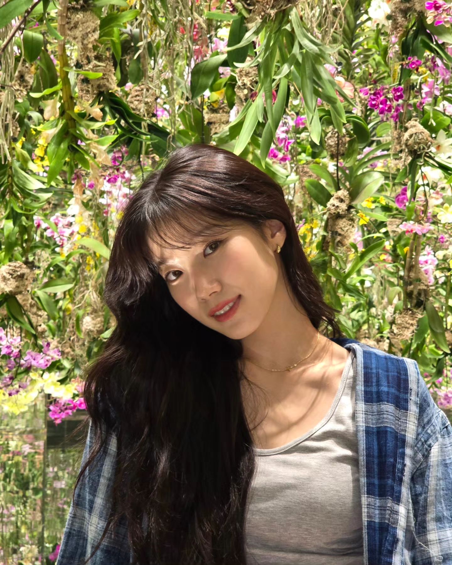 꾸안꾸 블루 체크셔츠로 청량 포인트🩵 이미지7