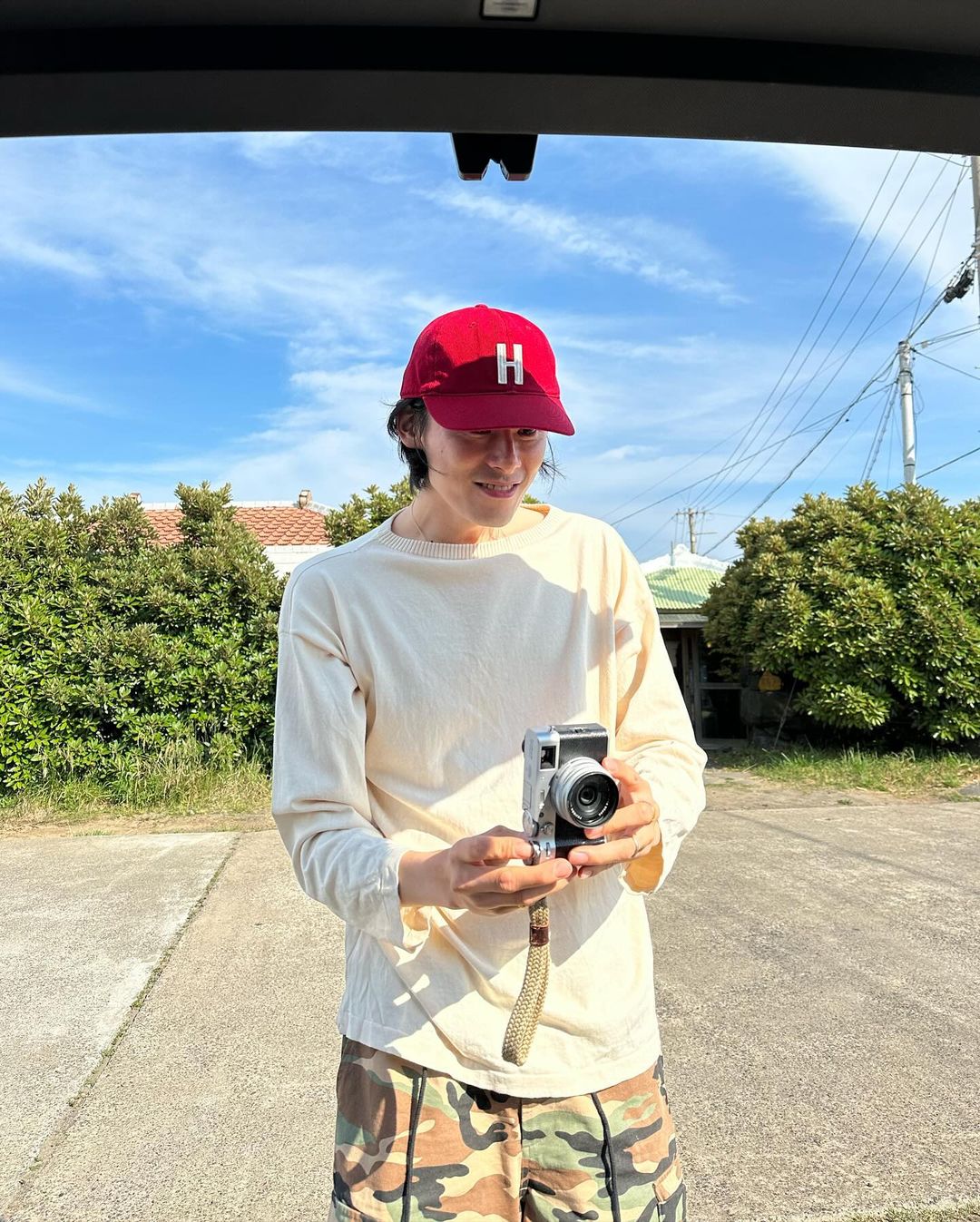 야외 활동엔 볼캡 필수🧢 이미지