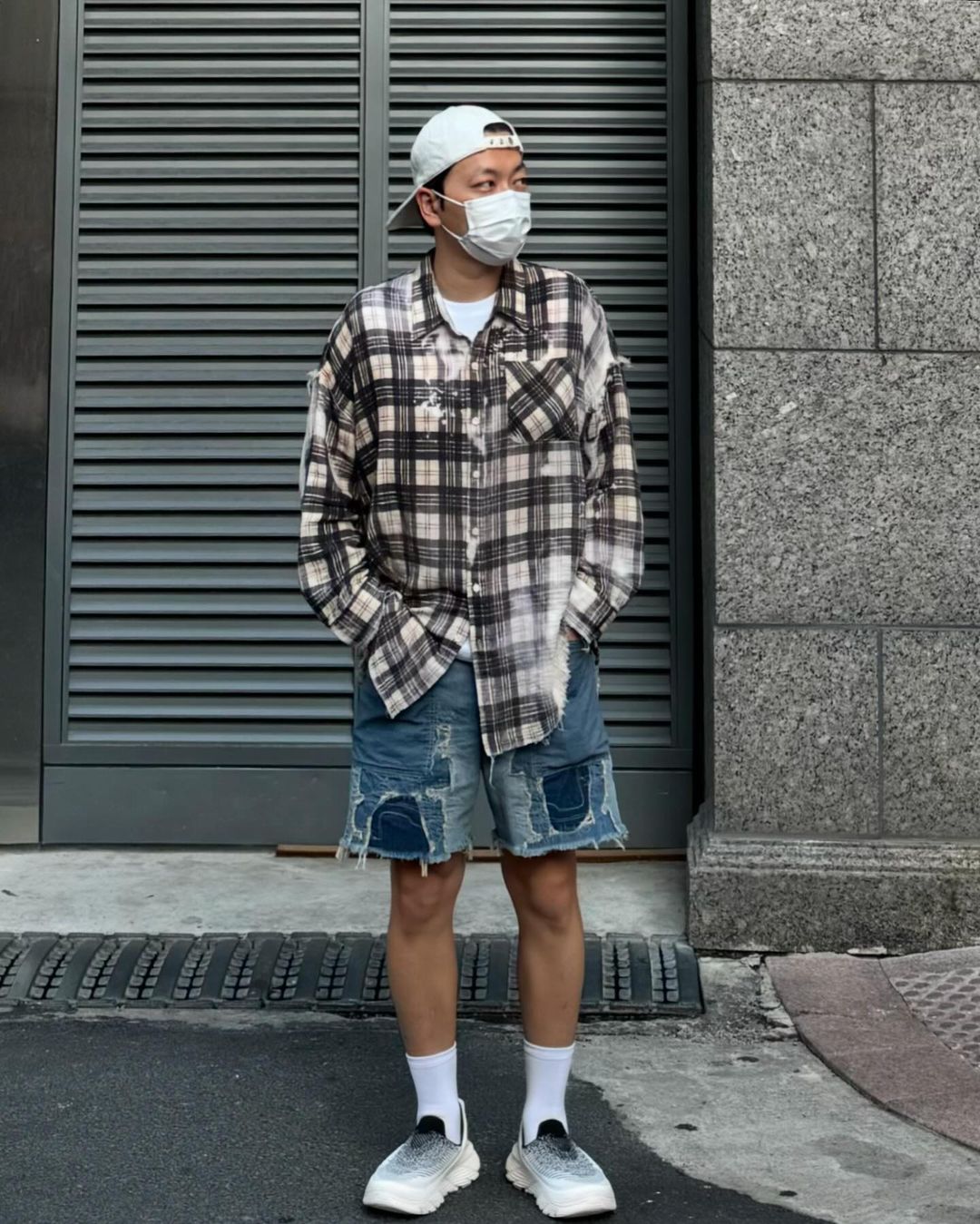 반바지에 흰양말 더하는 센스🧦 이미지10