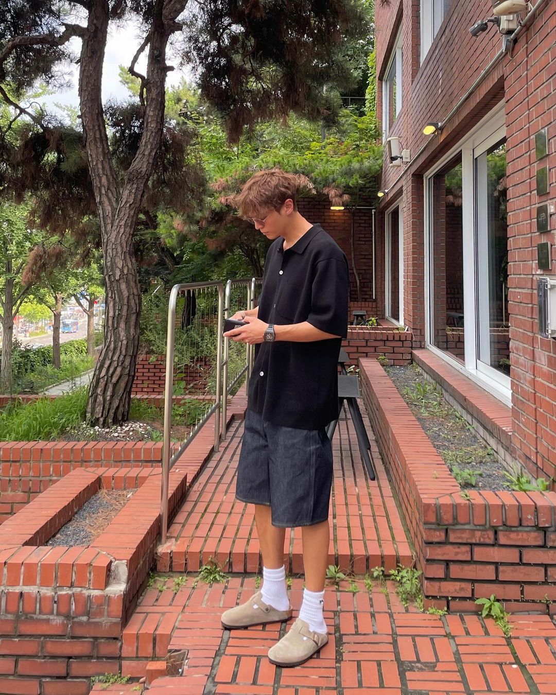 반바지에 흰양말 더하는 센스🧦 이미지