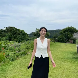 제주도 여행 떠난 셀럽들의 착장💙 이미지