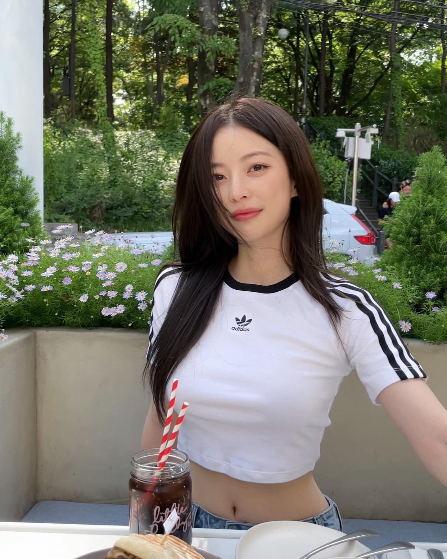 셀럽들의 아디다스 반팔티🖤✔️
크롭, 오버사이즈, 폴로셔츠 등 다양하고 핫한 @아디다스🔥

임보라: 아디다스 3S 베이비 티셔츠

남규리: 아디다스 아디컬러 클래식 삼선 티셔츠

나나 : 아디다스 80s 오버사이즈 스트라이프 폴로 셔츠

류이서: 아디다스 크롭 레이스 트림 티셔츠 화이트, 아디다스 세미 크롭 반팔티 그래디언트 트레포일 티 이미지