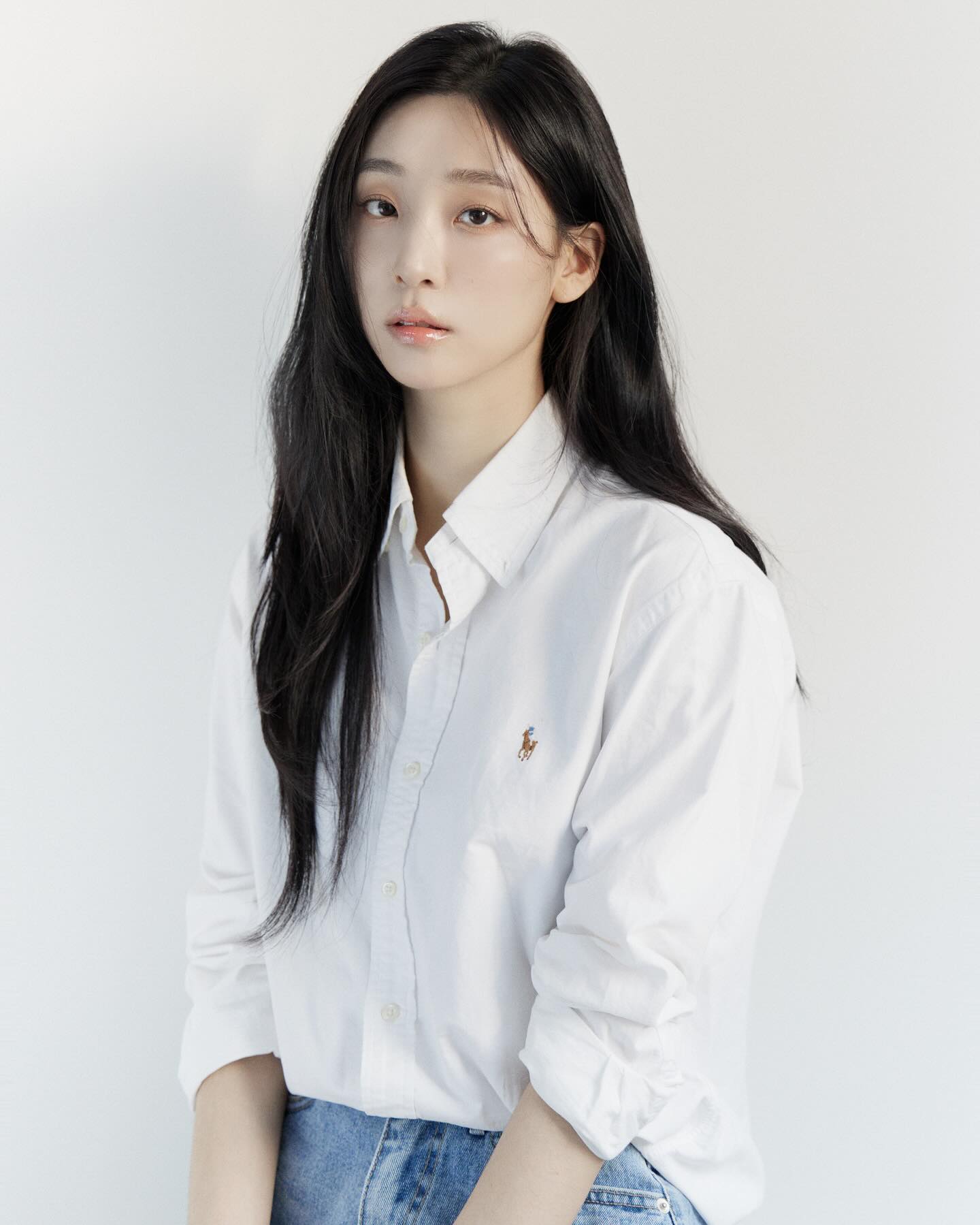 언니들 여름 필수템🤍폴로 화이트 셔츠 이미지6