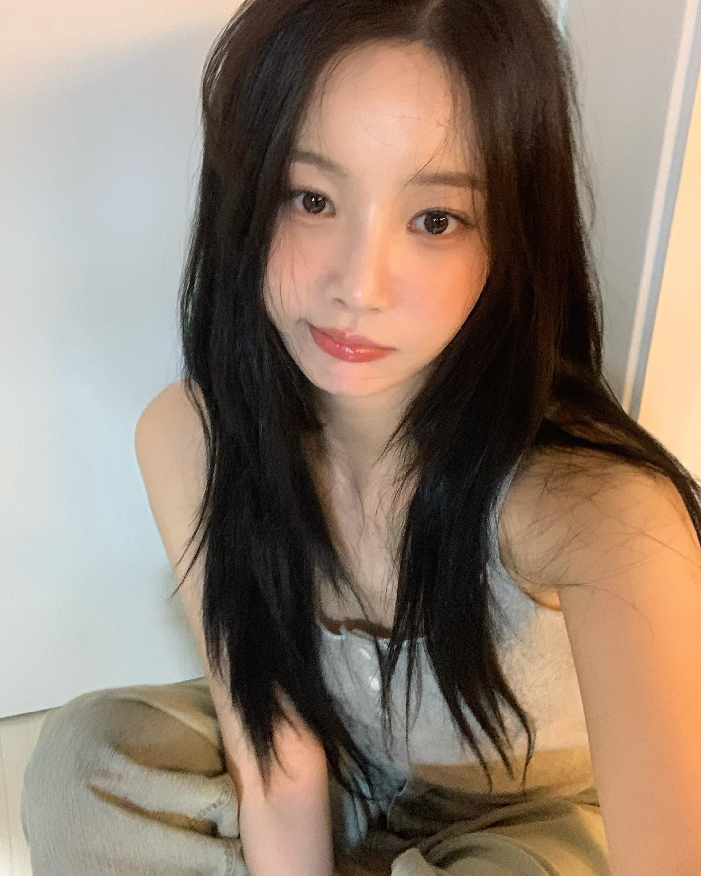 습한 여름 곱슬머리로 살아남기💚 이미지