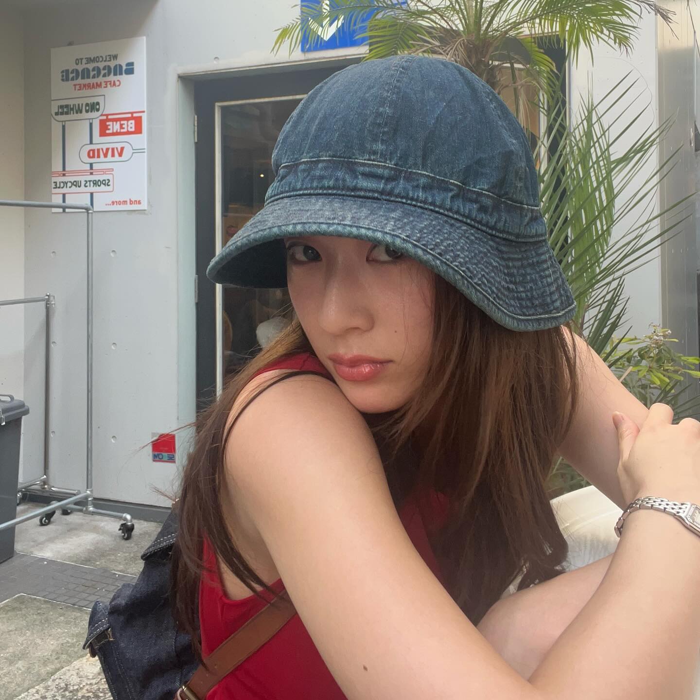 심심한 코디엔 레드로 포인트❤️ 이미지