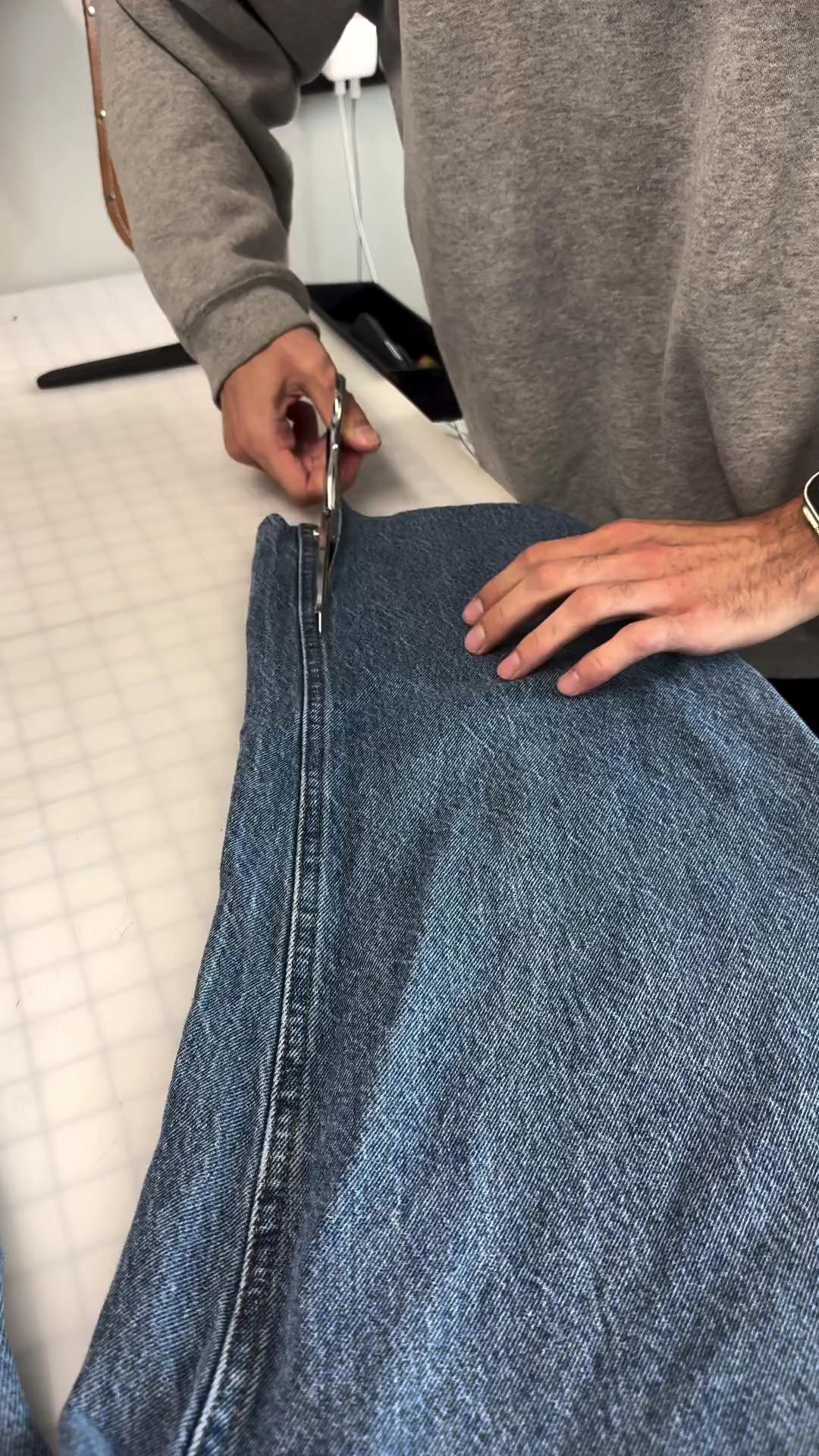 안 입는 바지로 셔츠 커스텀하기👖👍🏻 이미지"