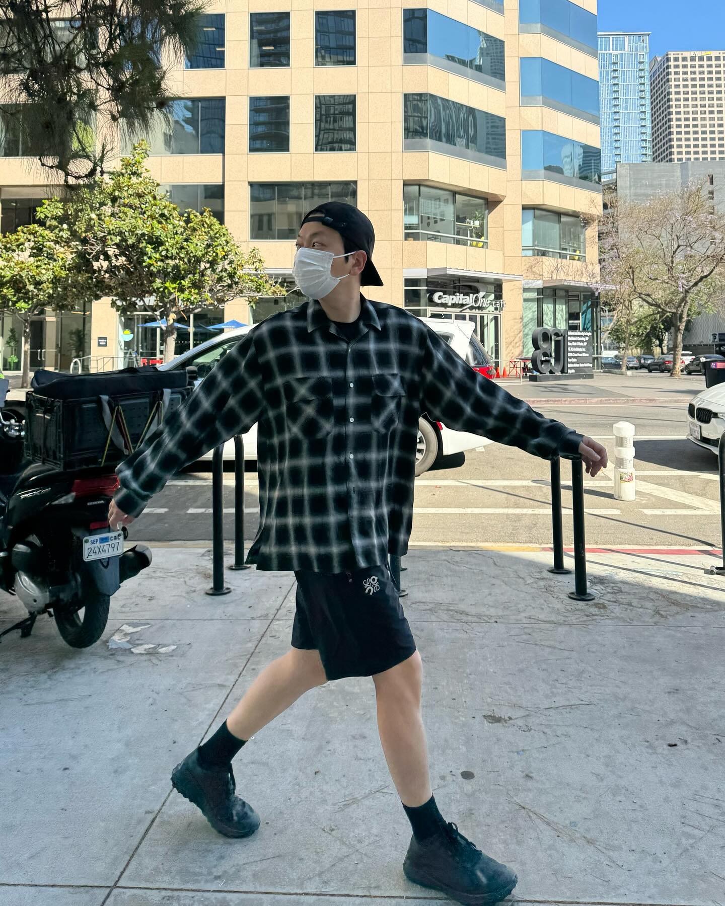이동휘식 체크남방+반바지+볼캡🩳🧢 이미지
