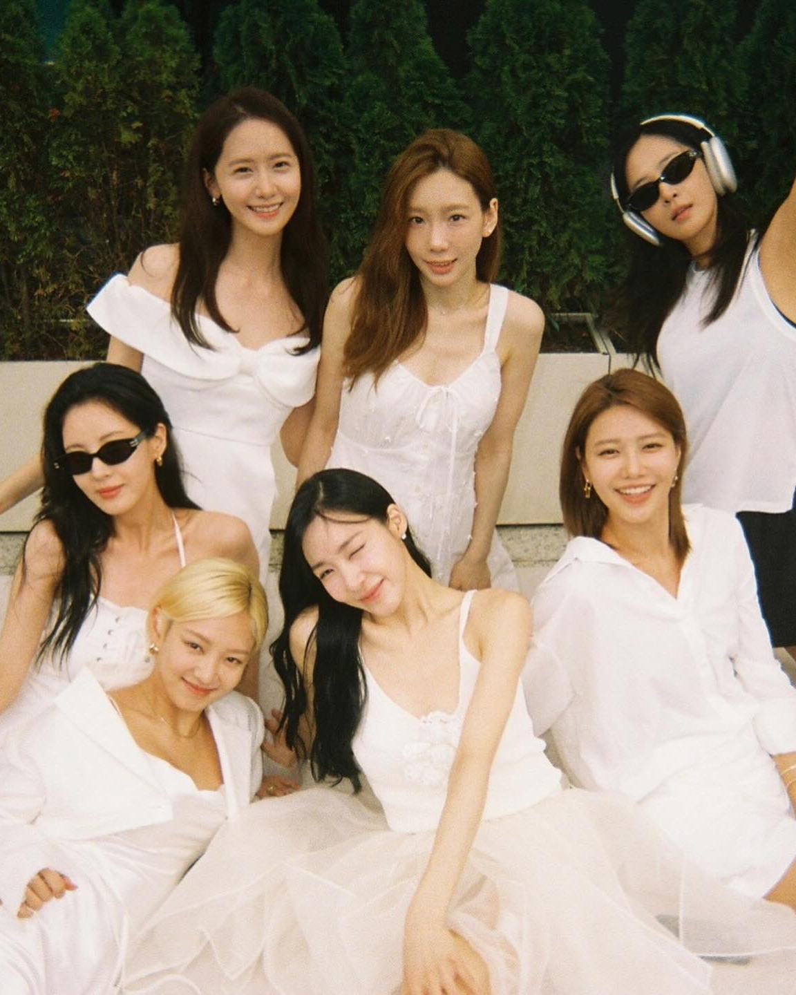 지소앞소🩷 소시 데뷔 17주년
@친구들이랑 따라하고 싶은 소녀시대의 파티룩🥳🎉 이미지