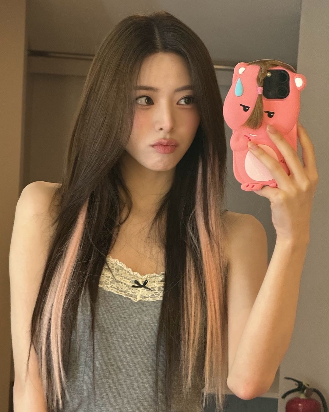 헤어나올 수 없는 폰케이스📱🩷 이미지"