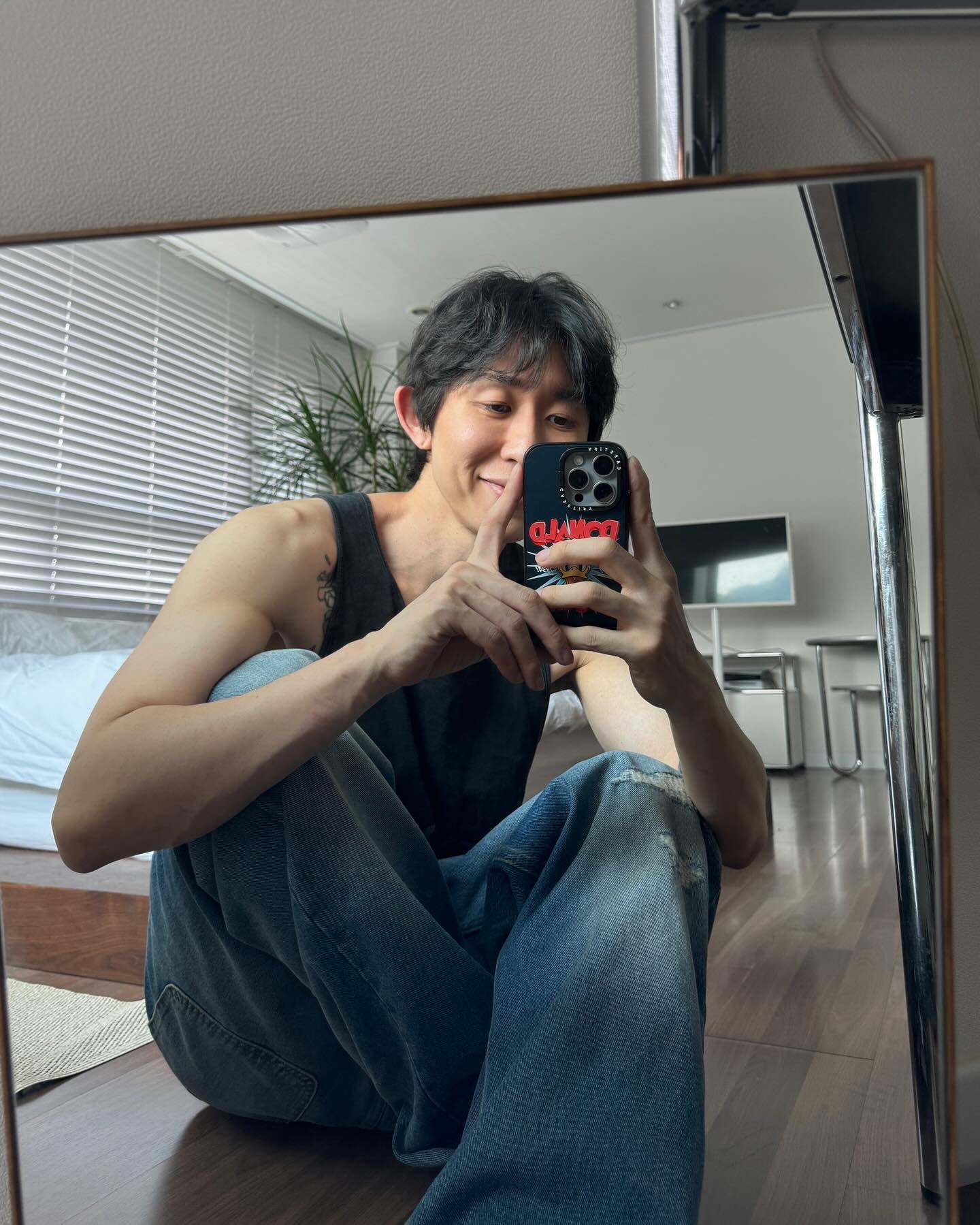 여름엔 나시로 팔뚝 꺼내💪🏻🎽 이미지"