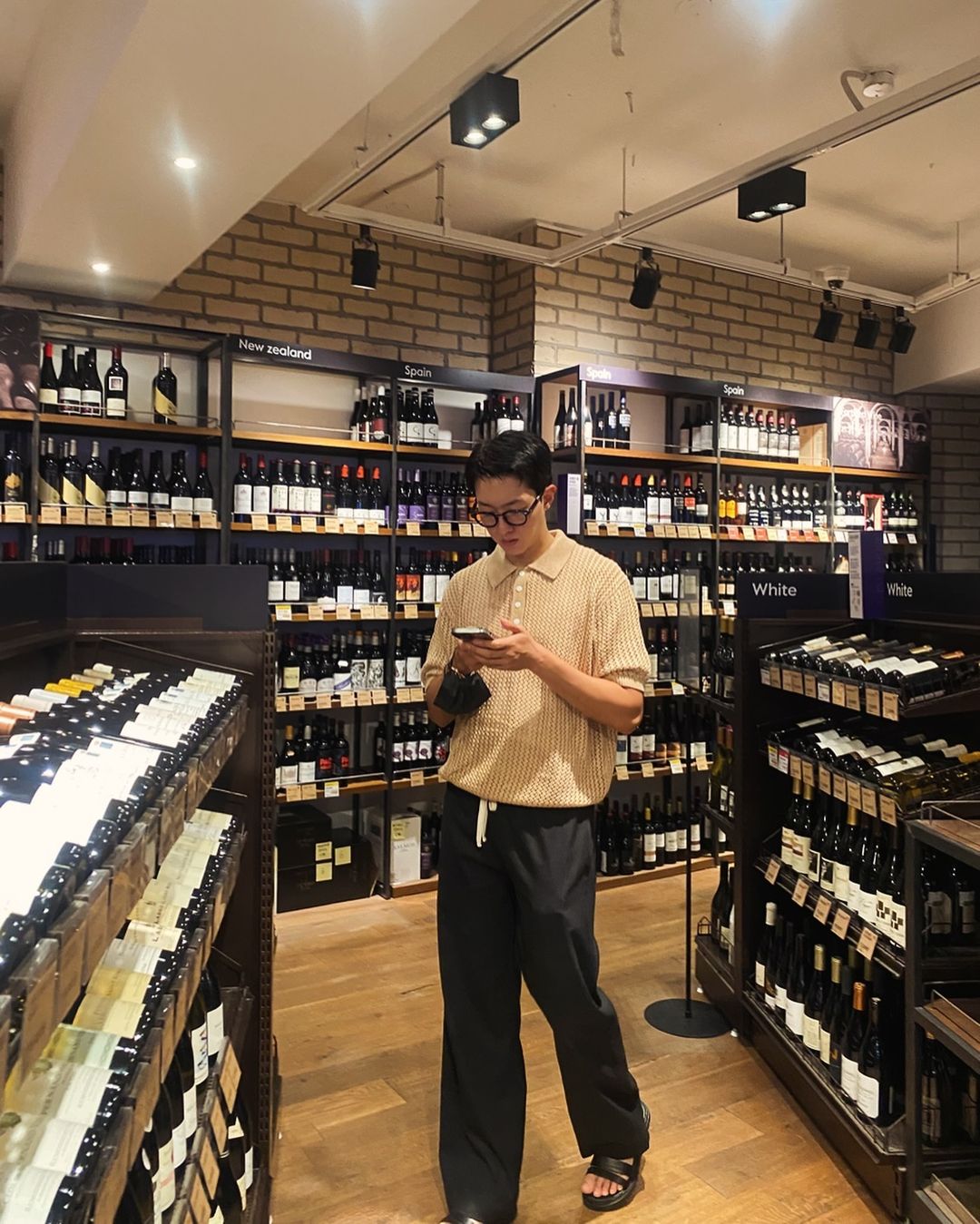 더워도 깔끔룩🕴️반팔니트 이미지