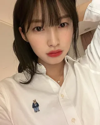 불가리 디바스드림💎@고급짐✨
언니들 문신템 목걸이🤍 우아한 포인트 부채꼴 실루엣🪭 이미지