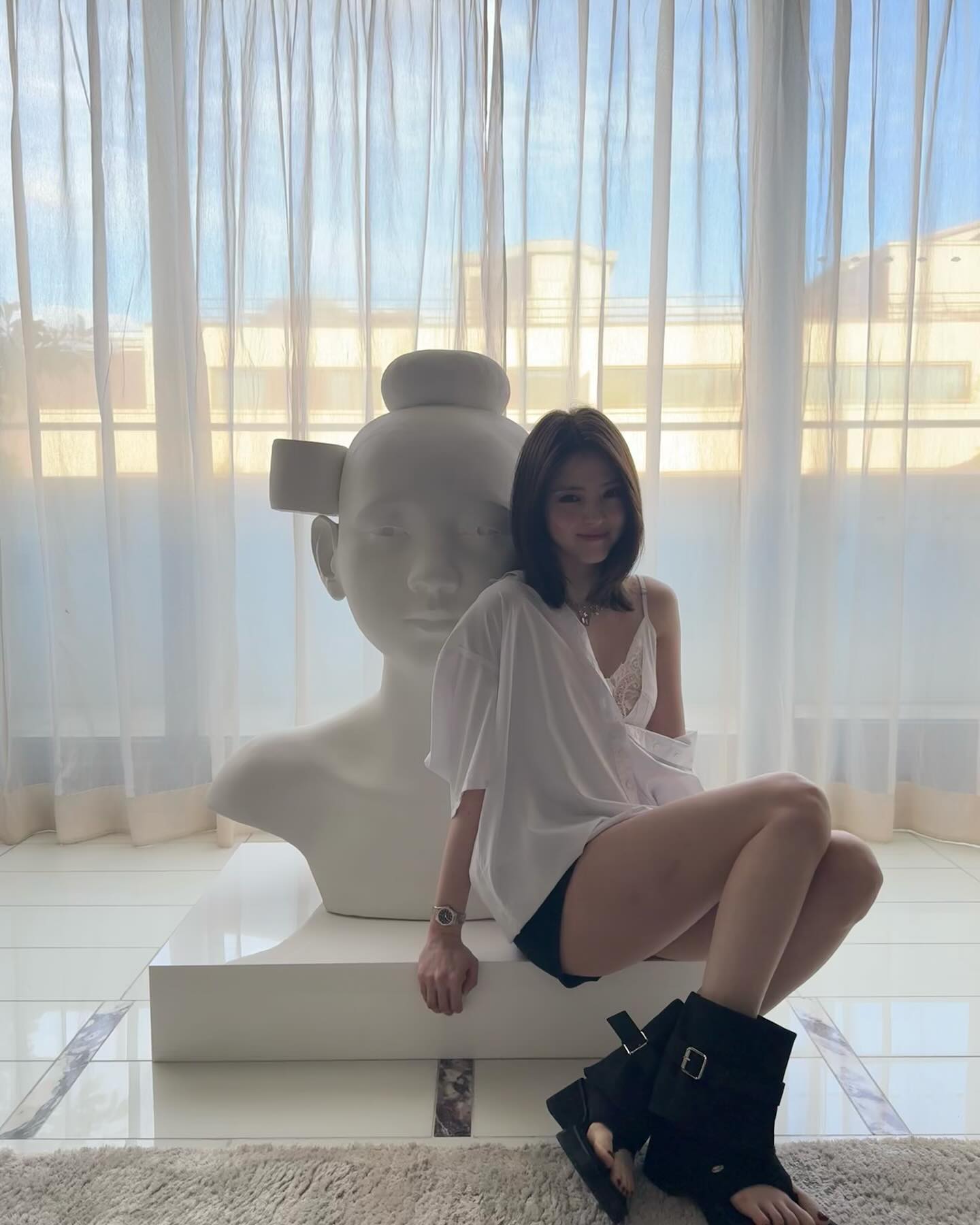 미모 세상 골져스..✨
일상 속에서도 돋보이는 소희언니 미모🖤 이미지3