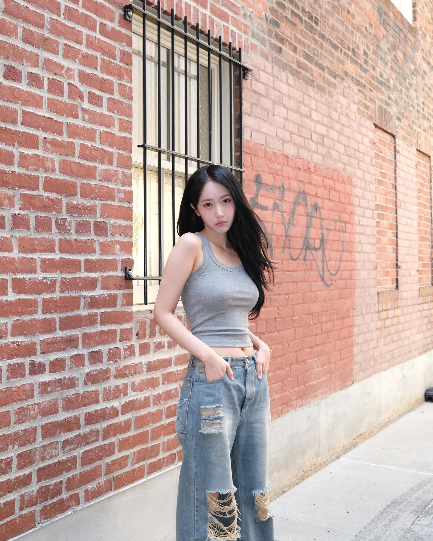 데님에 탱크탑🎨다양한 컬러 매치 이미지