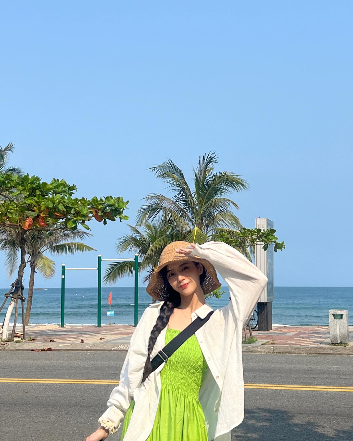 여름 휴양지룩🏝️원피스+셔츠 이미지