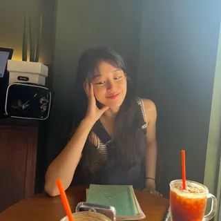 코디가 귀찮을 땐💚오버롤 스타일
나시 + 오버롤 조합으로 여름 무드 한가득🍃🌊 이미지