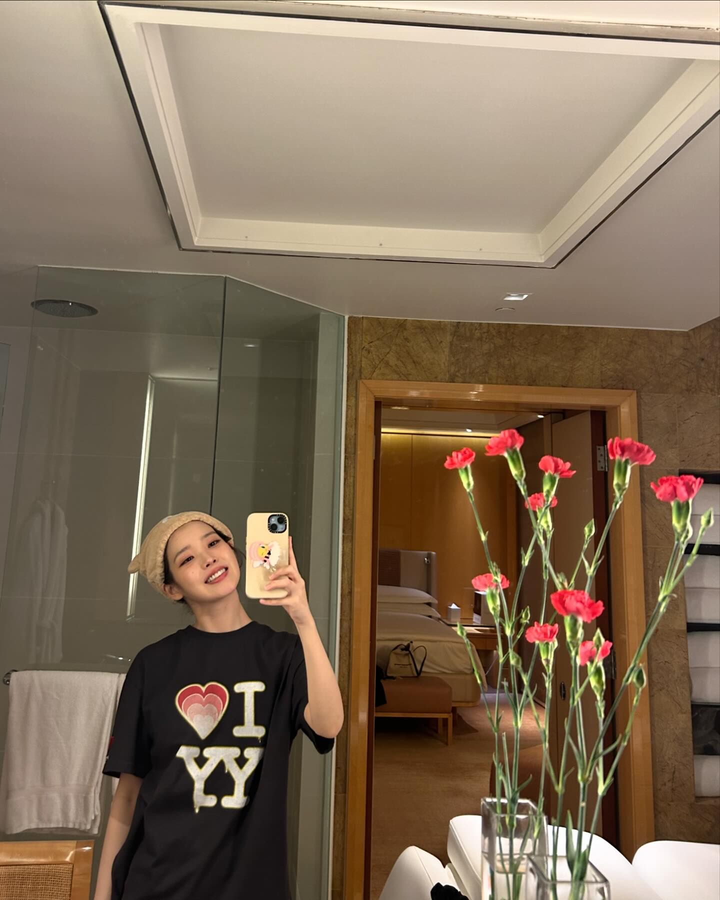제일 핫한 그래픽 반팔👕 오픈 Yy 이미지"