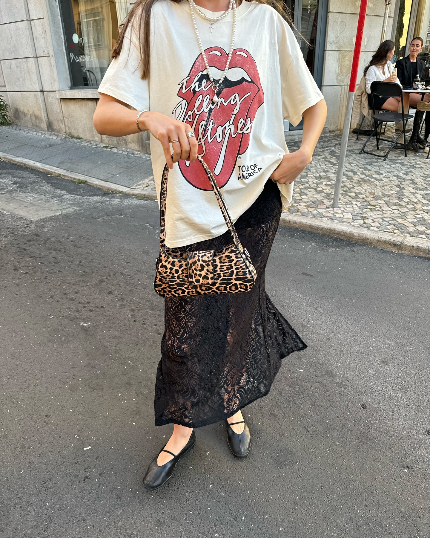 핫한 트렌드@레오파드🐆🤎
부담스럽지 않게 레오파드 백으로 스타일링 포인트@해봐👜 이미지
