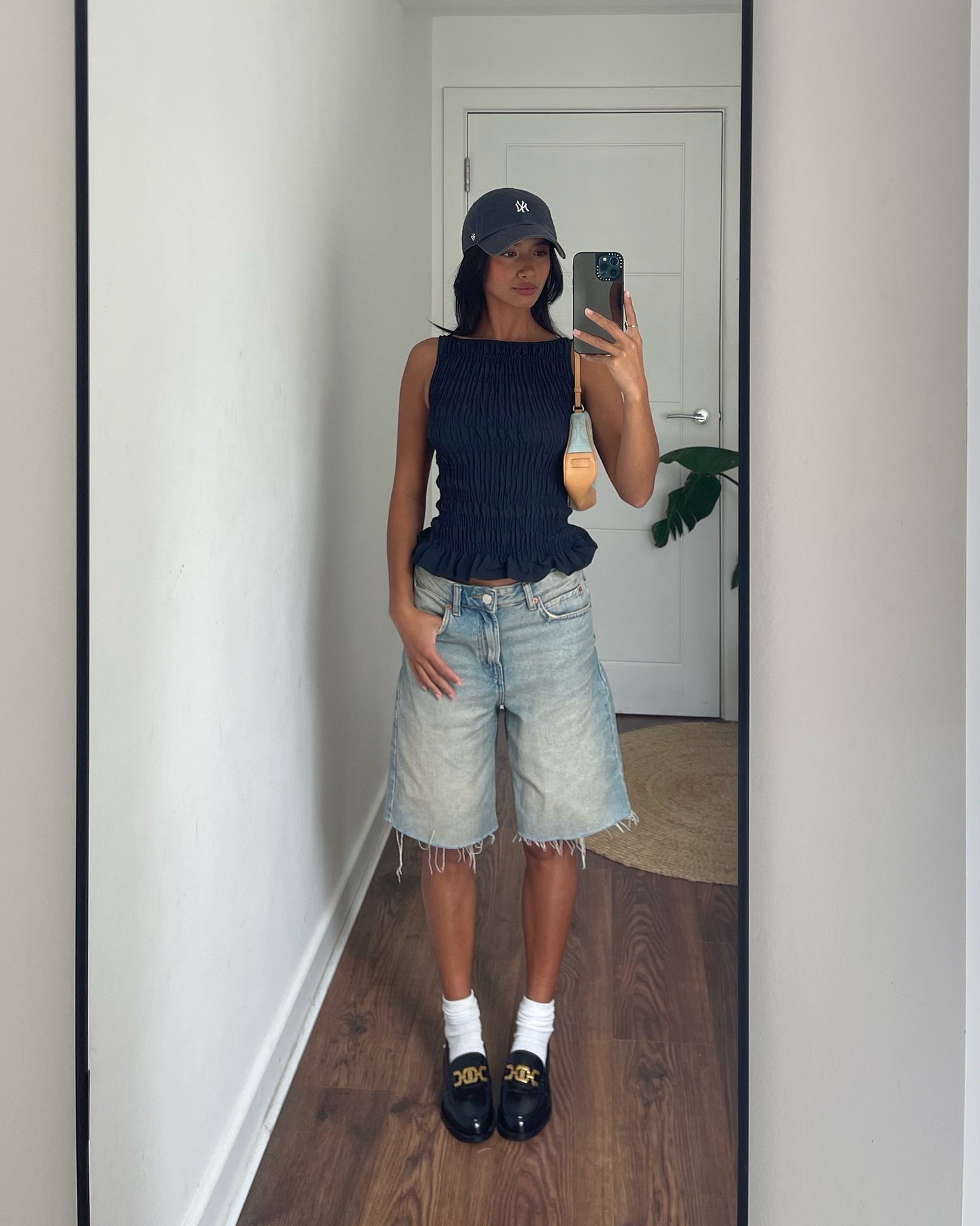 로퍼에 흰양말로 깔끔센스룩👞🧦 이미지2